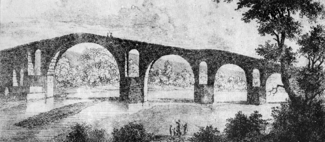 Το γεφύρι της Άρτας σε γκραβούρα του W. Turner (1820). Η Άρτα, παλιά πρωτεύουσα του Δεσποτάτου της Ηπείρου, γνωστή με αυτό το όνομα από το έτος 1082, ήταν κτισμένη στην αριστερή όχθη του Αράχθου, απλωνόταν αμφιθεατρικά στους πρόποδες του λόφου της Περάνθης (Βαλαώρας) και κατείχε τη θέση της αρχαίας Αμβρακίας. Παραδόθηκε στους Οθωμανούς στις 10 Μαρτίου του 1449, εξασφαλίζοντας κάποια προνόμια και παρέμεινε στην κατοχή τους μέχρι τις 24 Ιουνίου του 1881, με ένα μικρό διάστημα Βενετοκρατίας (1688-1715)